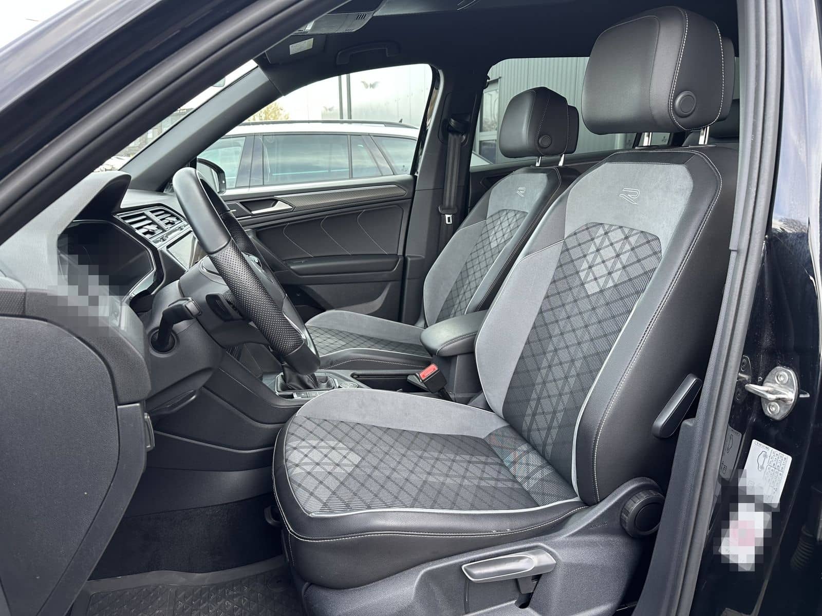 Volkswagen Tiguan Allspace 4M R-Line Black 7Sitzer AHK+360° foto 10