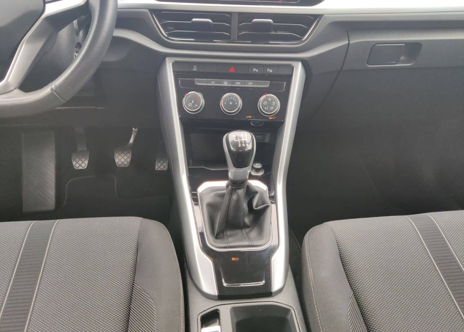 Volkswagen T-Roc 1.0 TSI Life OPF (EURO 6d) KLIMA LED ALU foto 14