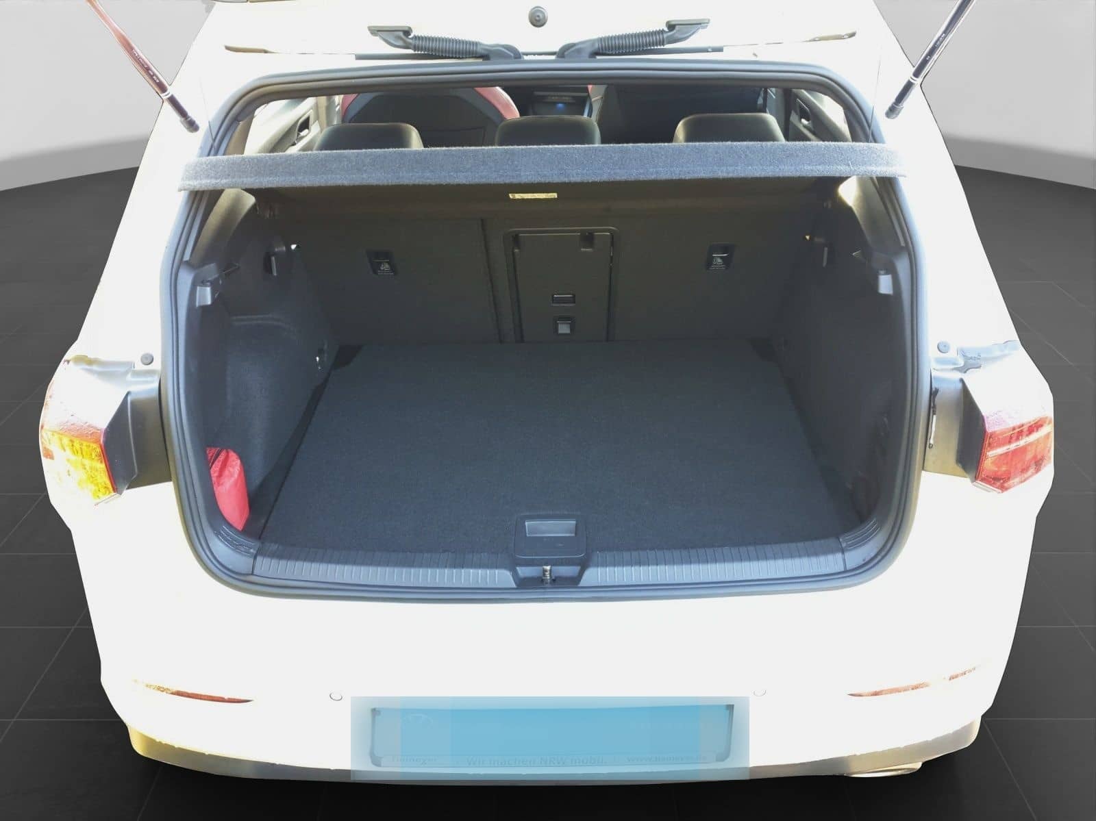 Volkswagen Golf GTI CLUBSPORT PANO LEDER HuD LM19 foto 16