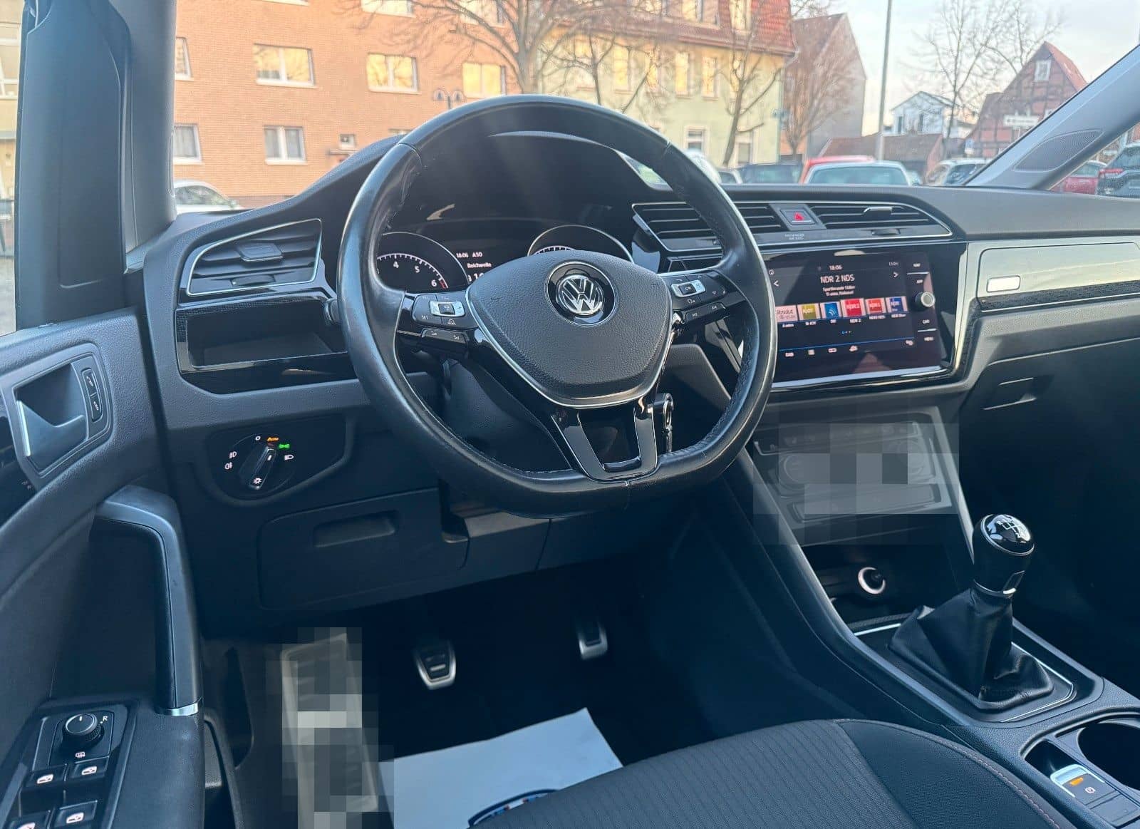 Volkswagen Touran 1.4 Sound*1.HAND*PANO*7 SITZER*ACC*DAB* foto 12