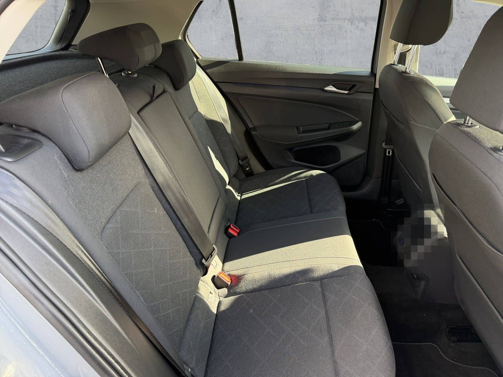 Volkswagen Golf VIII 1.5 TSI LIFE LEDplus+NAVI+ACC+SHZ+RFK foto 14