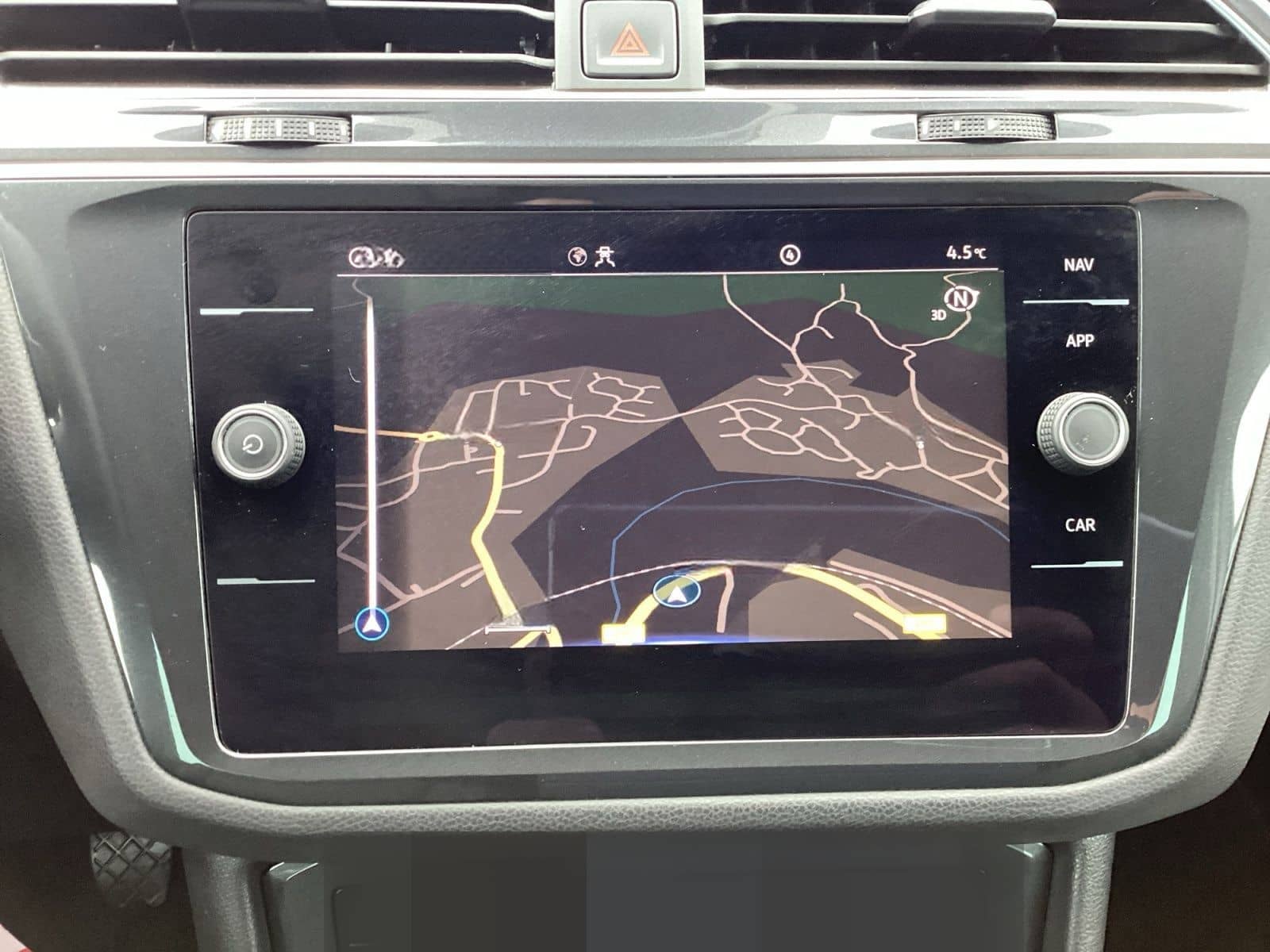 Volkswagen Tiguan 1.5TSI Life Navi LED AHK foto 10