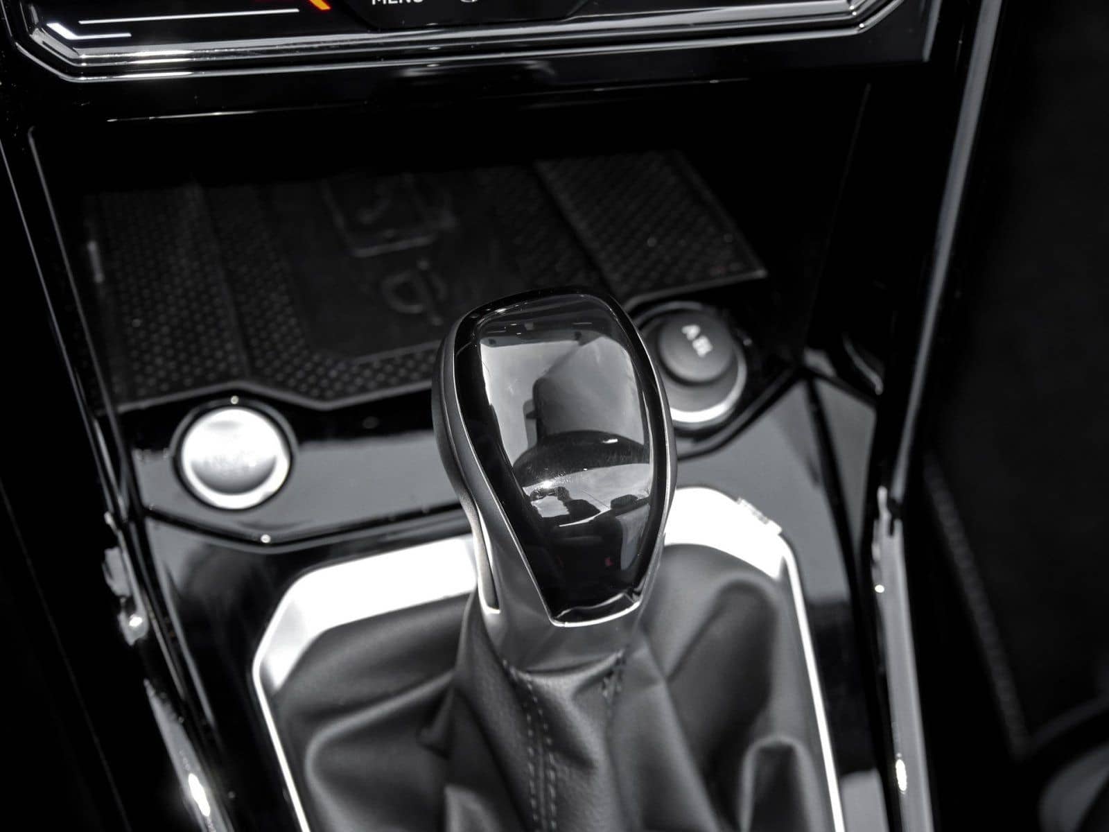 Volkswagen T-Roc Cabriolet R-Line 1.5 TSI DSG IQ.Light Navi foto 10