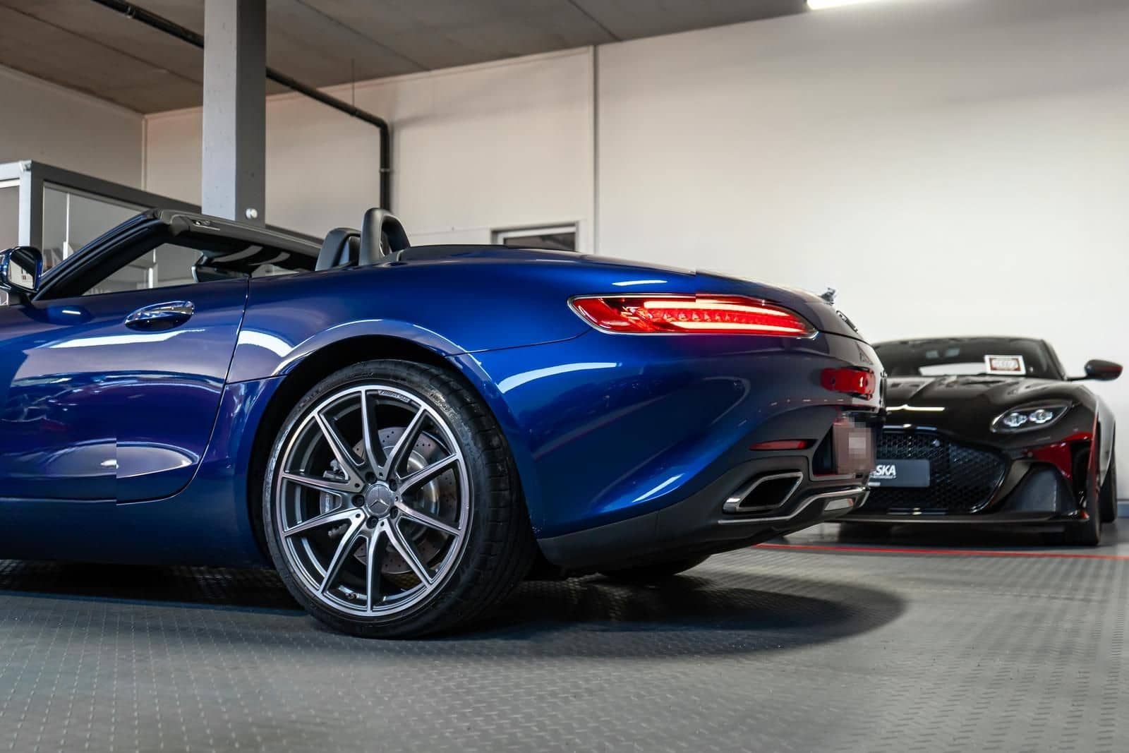 Mercedes-Benz AMG GT 4.0 V8 Airscarf Sportabgas BURMESTER foto 12