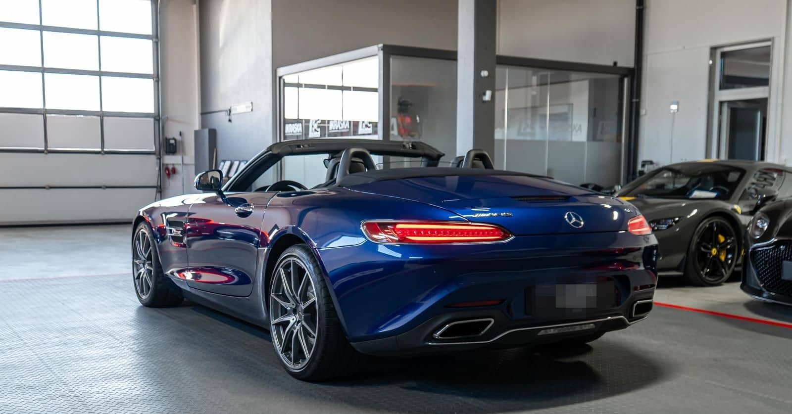 Mercedes-Benz AMG GT 4.0 V8 Airscarf Sportabgas BURMESTER foto 13