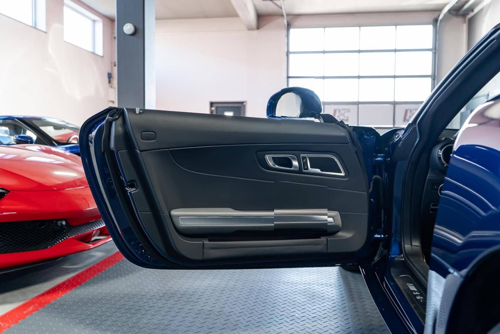 Mercedes-Benz AMG GT 4.0 V8 Airscarf Sportabgas BURMESTER foto 14