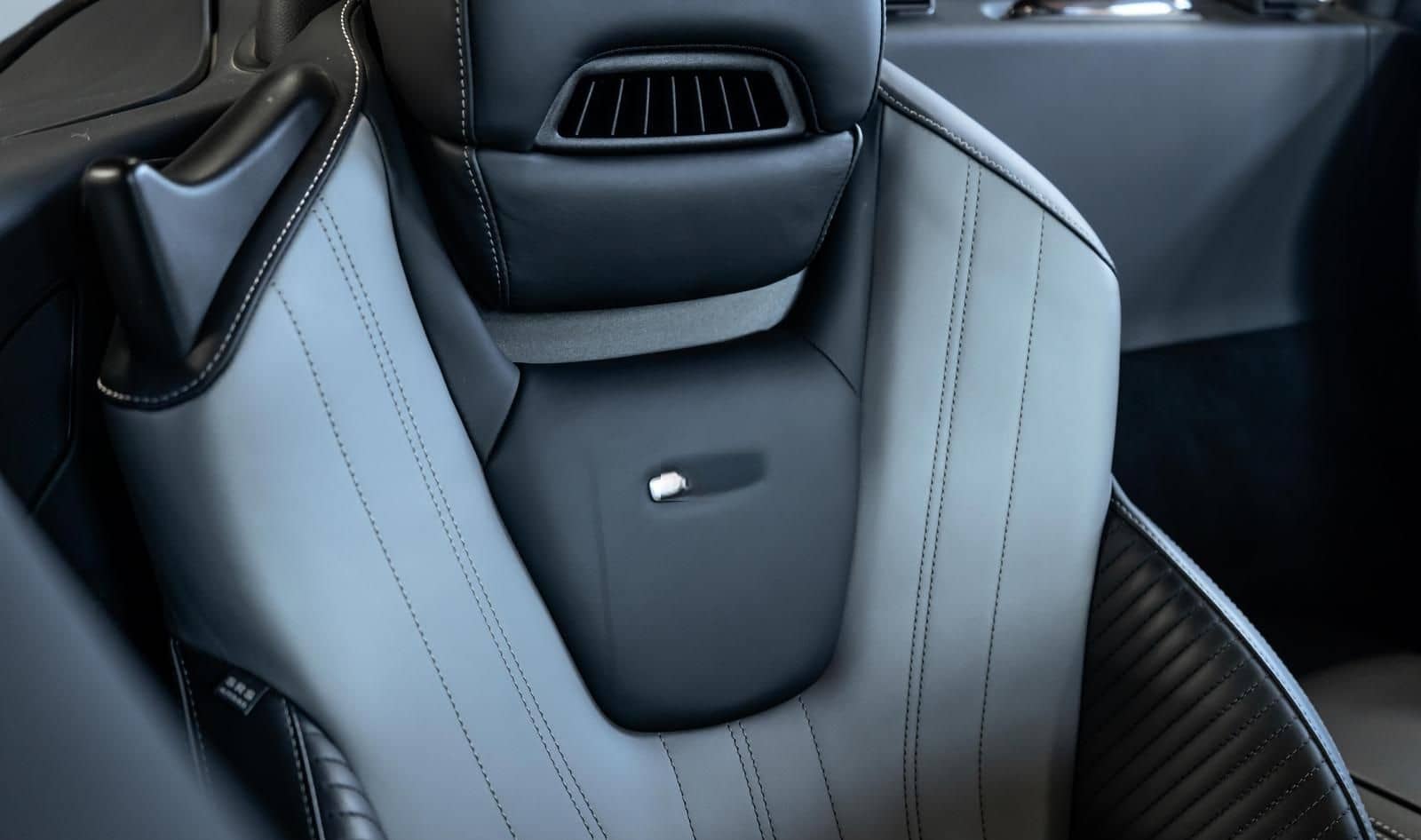 Mercedes-Benz AMG GT 4.0 V8 Airscarf Sportabgas BURMESTER foto 19