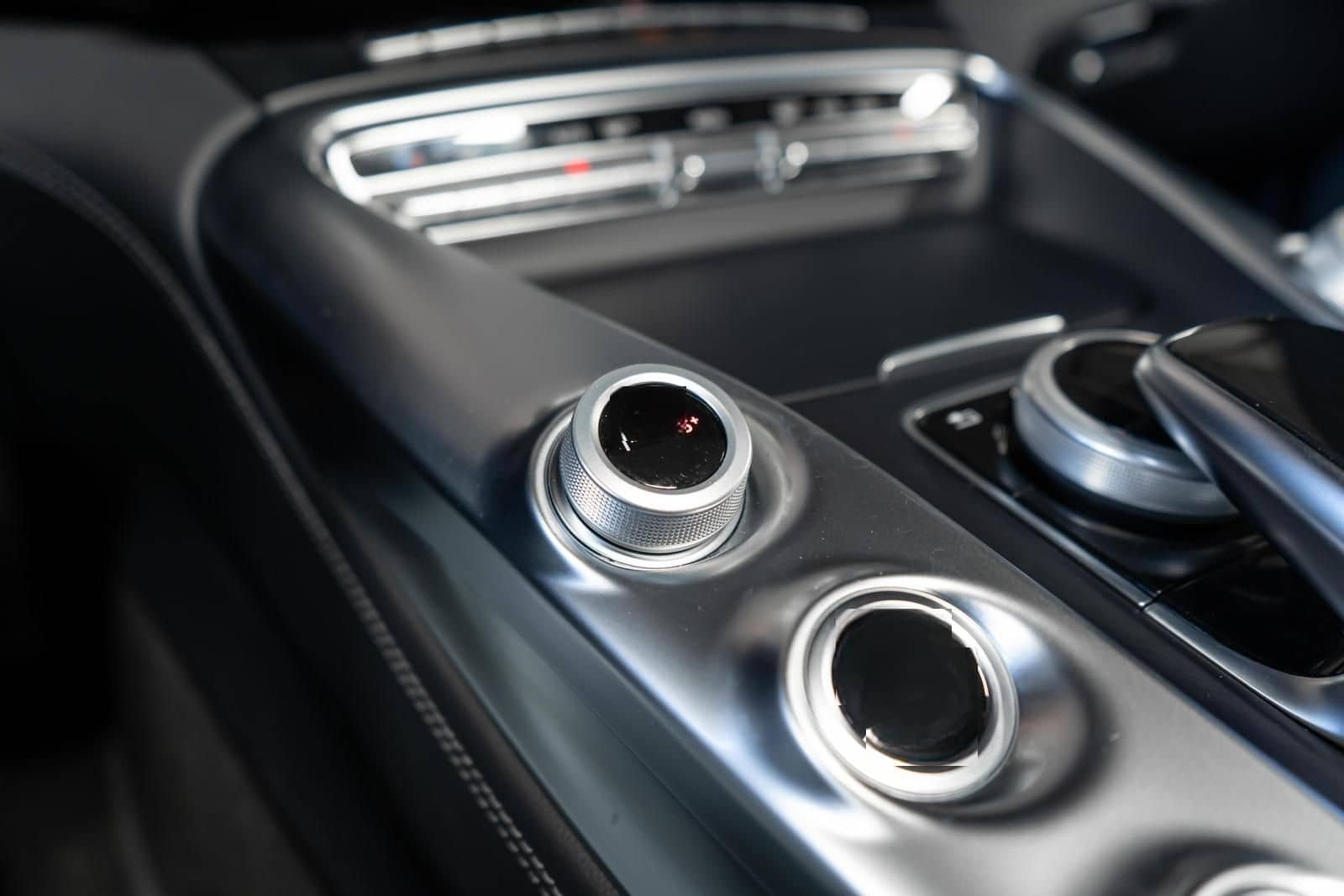 Mercedes-Benz AMG GT 4.0 V8 Airscarf Sportabgas BURMESTER foto 23