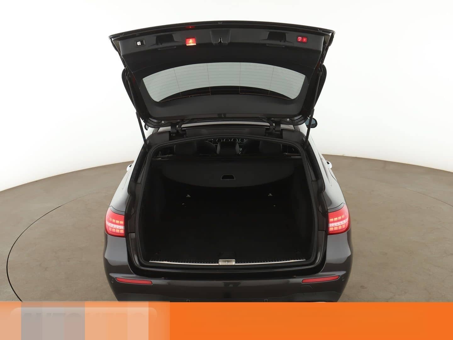 Mercedes-Benz E 200 T AMG Line Aut.*LED*NAVI*ACC*CAM*PDC*SHZ* foto 17