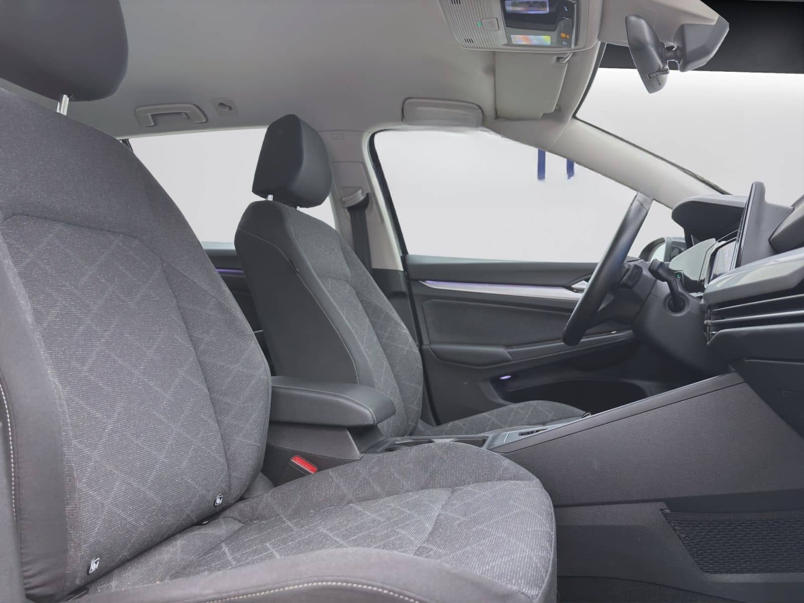 Volkswagen Golf Variant 1.5 eTSI DSG LIFE AHK NAVI PDC SITZ foto 16