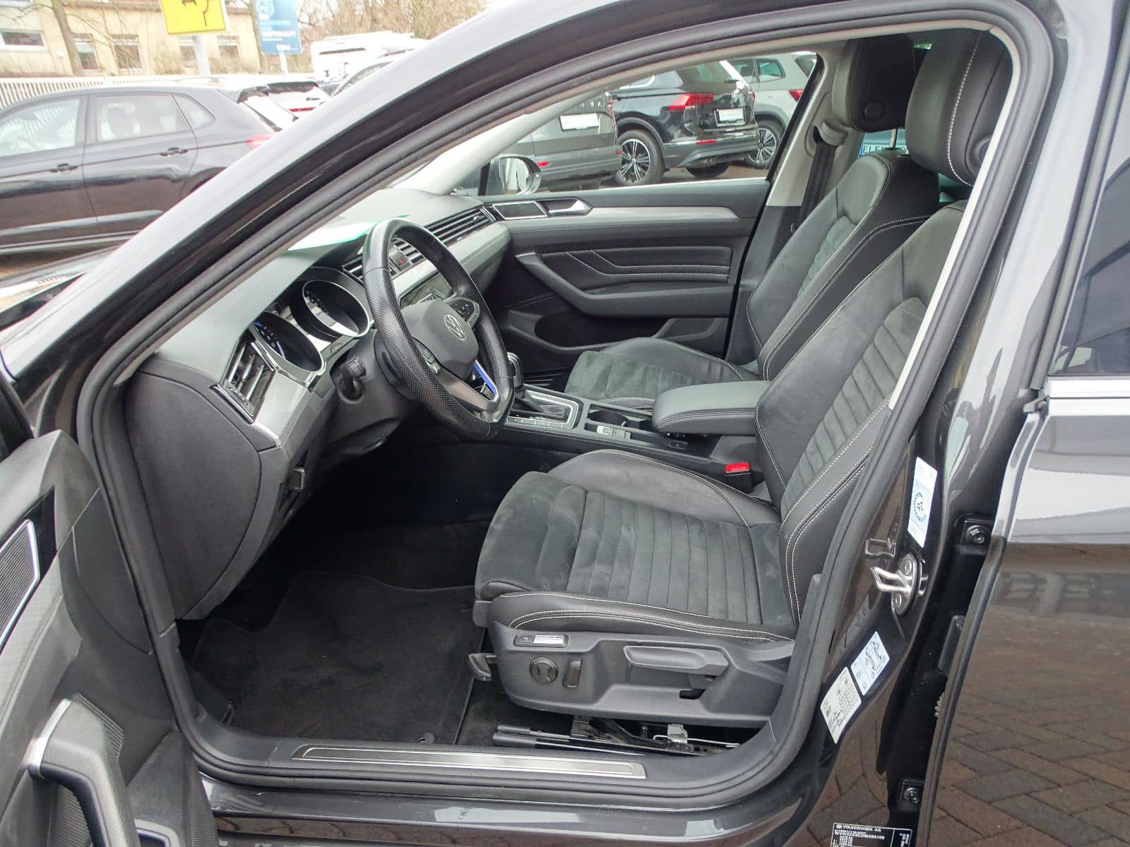 Volkswagen Passat Variant GTE "AHK/RFK/Navi/LED/ACC/SHZ" foto 8