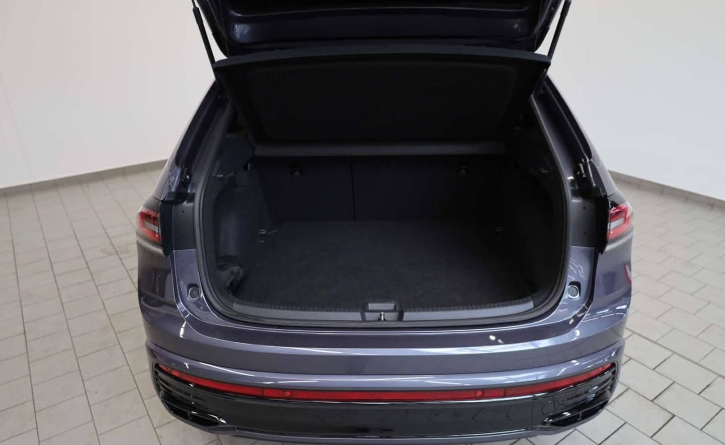 Volkswagen Taigo 1.0 TSI R-Line DSG NAV/DAB+/Matrix/AHK foto 16