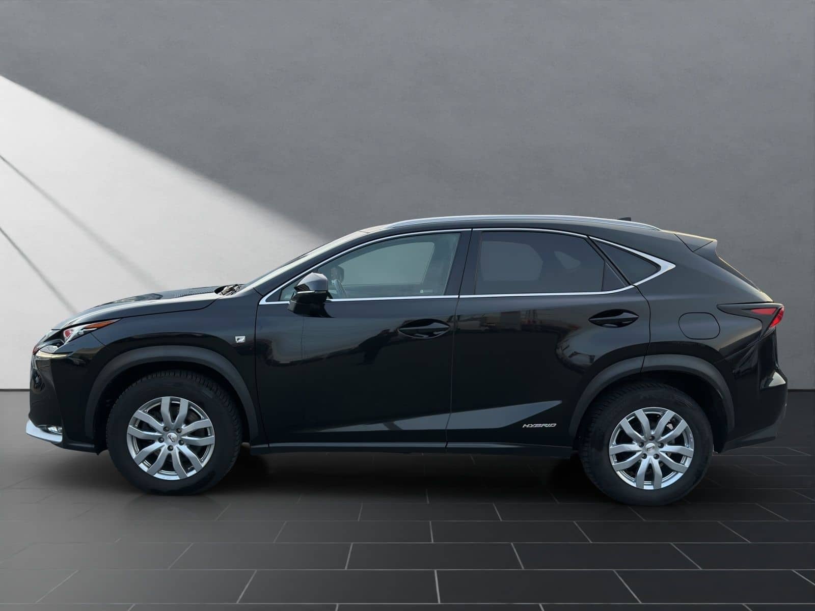 Lexus NX 300 h*FSPORT*4x4*1HD*SCHIEBD*HUD 15J-GARANTIE foto 2