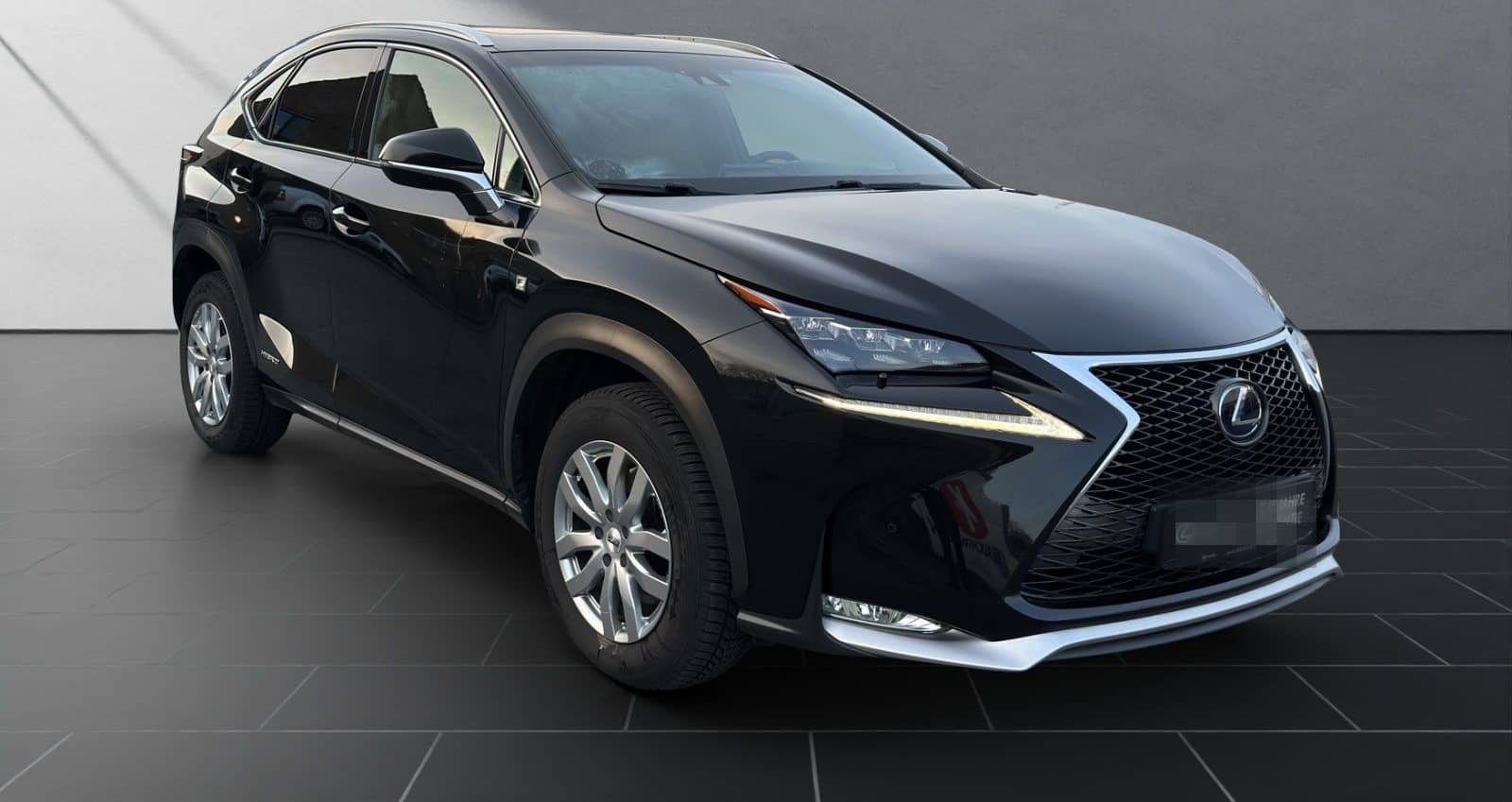 Lexus NX 300 h*FSPORT*4x4*1HD*SCHIEBD*HUD 15J-GARANTIE foto 7