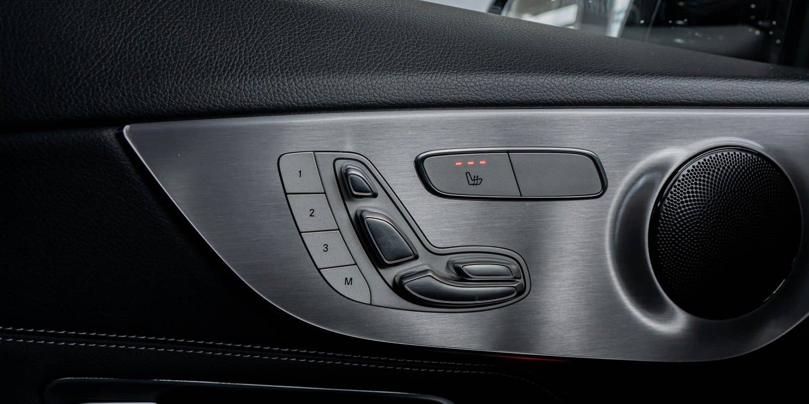 Mercedes-Benz C 300 AMG *NIGHT*360°*SPUR*VIRTUAL*TOT*MEMORY* foto 13