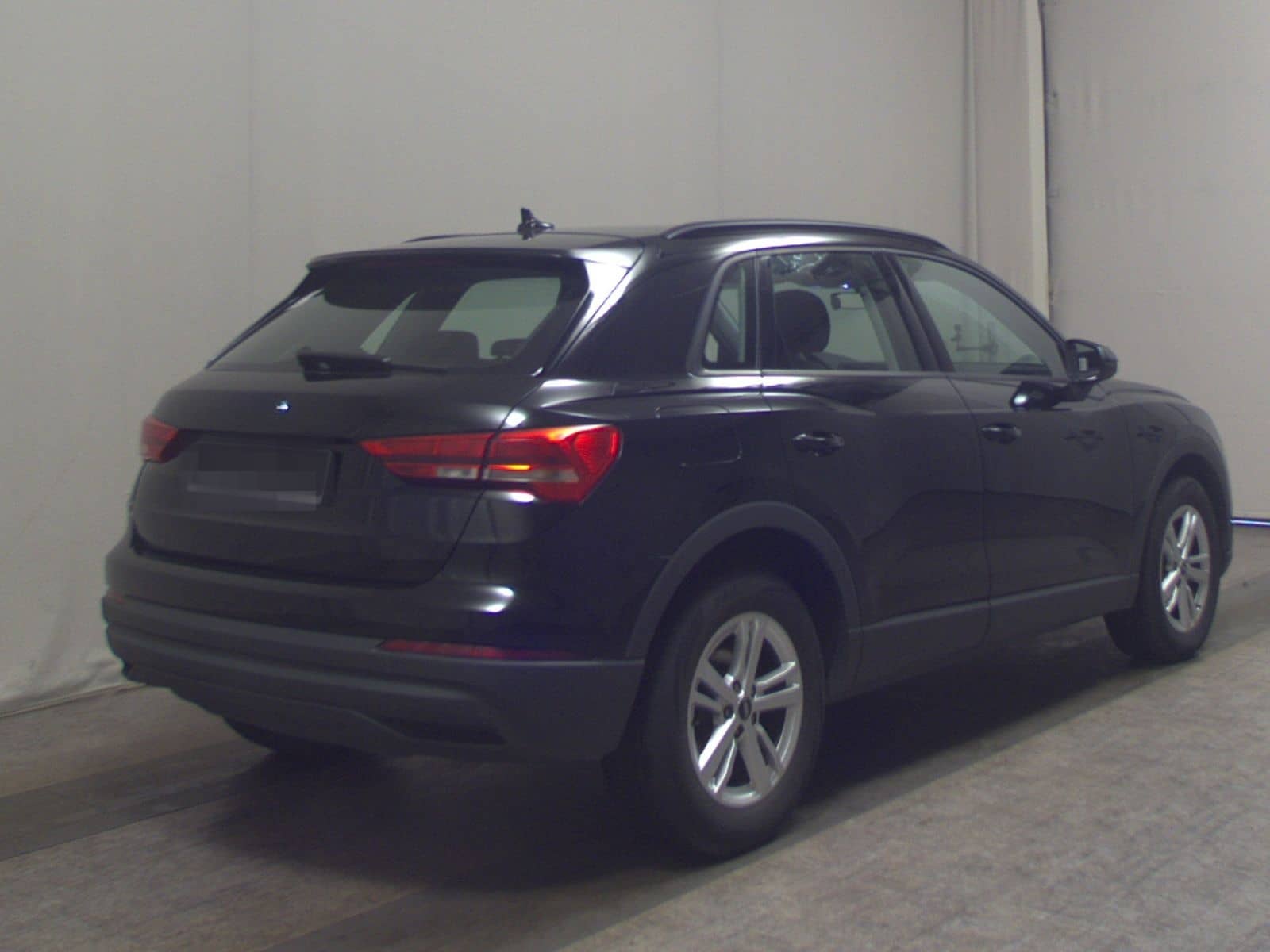 Audi Q3 35 TDI Navi+ LED vc PDC Shz foto 4