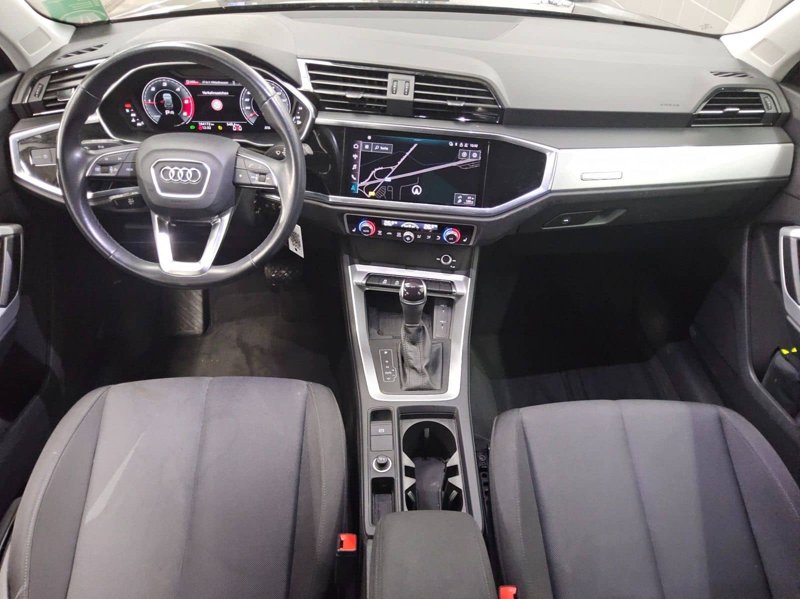 Audi Q3 35 TDI Navi+ LED vc PDC Shz foto 5