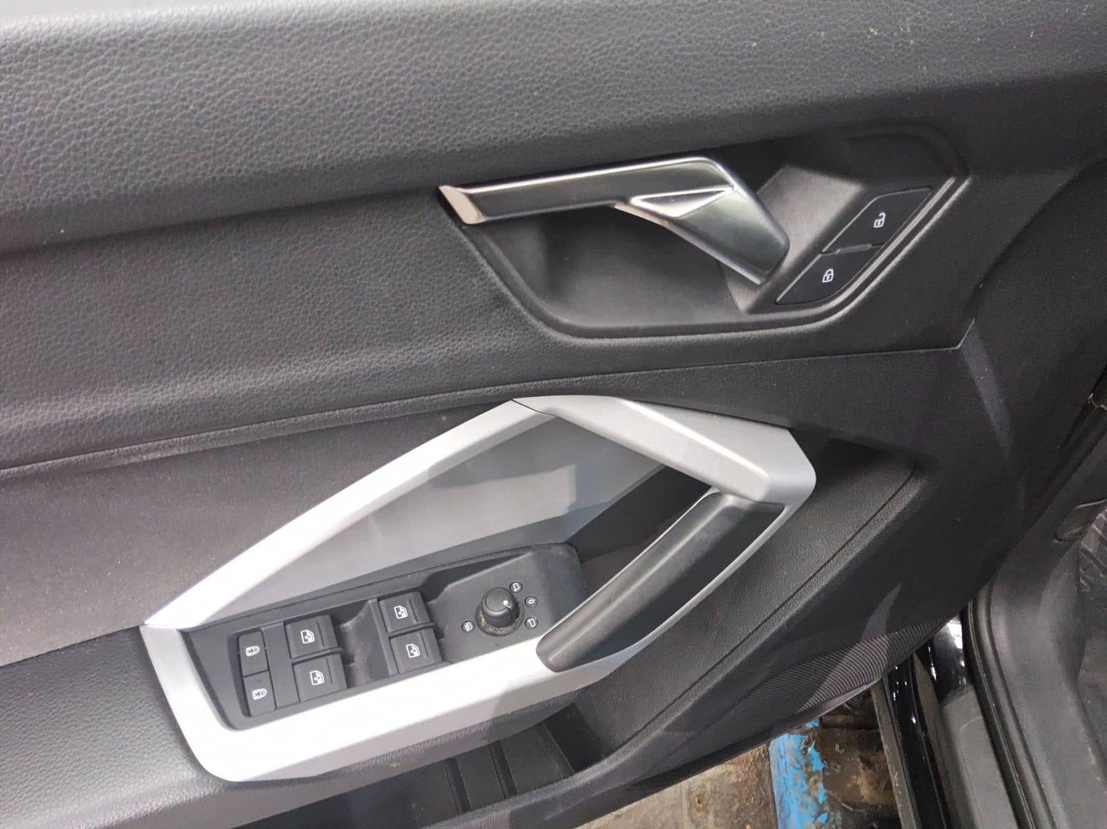 Audi Q3 35 TDI Navi+ LED vc PDC Shz foto 9