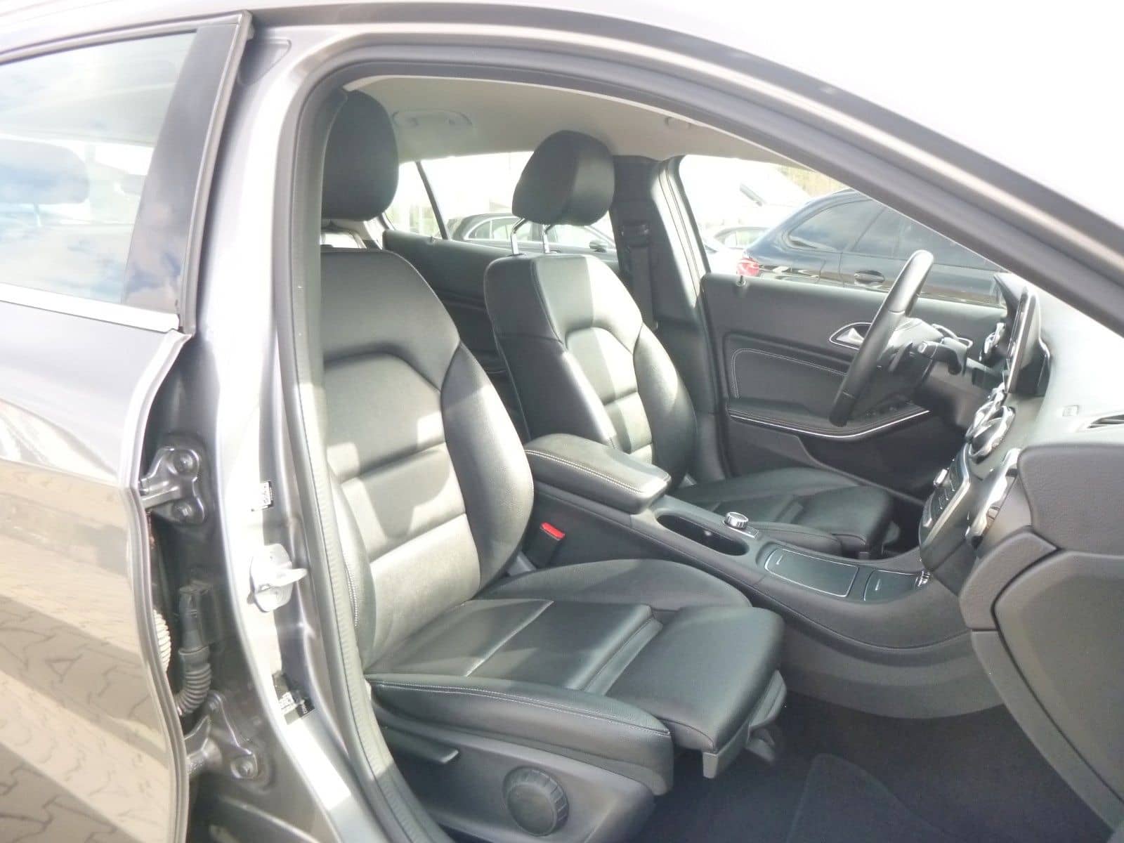 Mercedes-Benz GLA 200  >AUT/AHK/NAV/KAM/LED-Licht/LEDER< foto 12