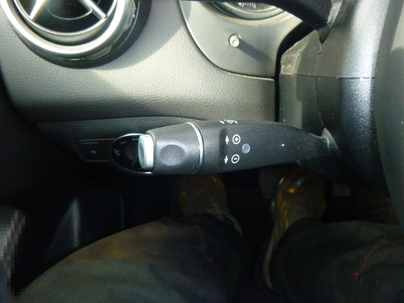 Mercedes-Benz GLA 200  >AUT/AHK/NAV/KAM/LED-Licht/LEDER< foto 19