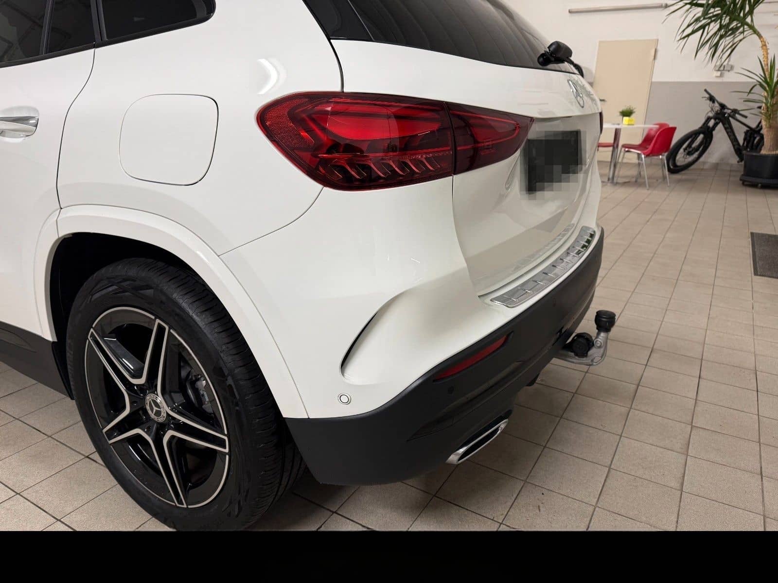 Mercedes-Benz GLA 180 AMG*Night*Distronic*Tot*AHK*MultiLED*360 foto 3