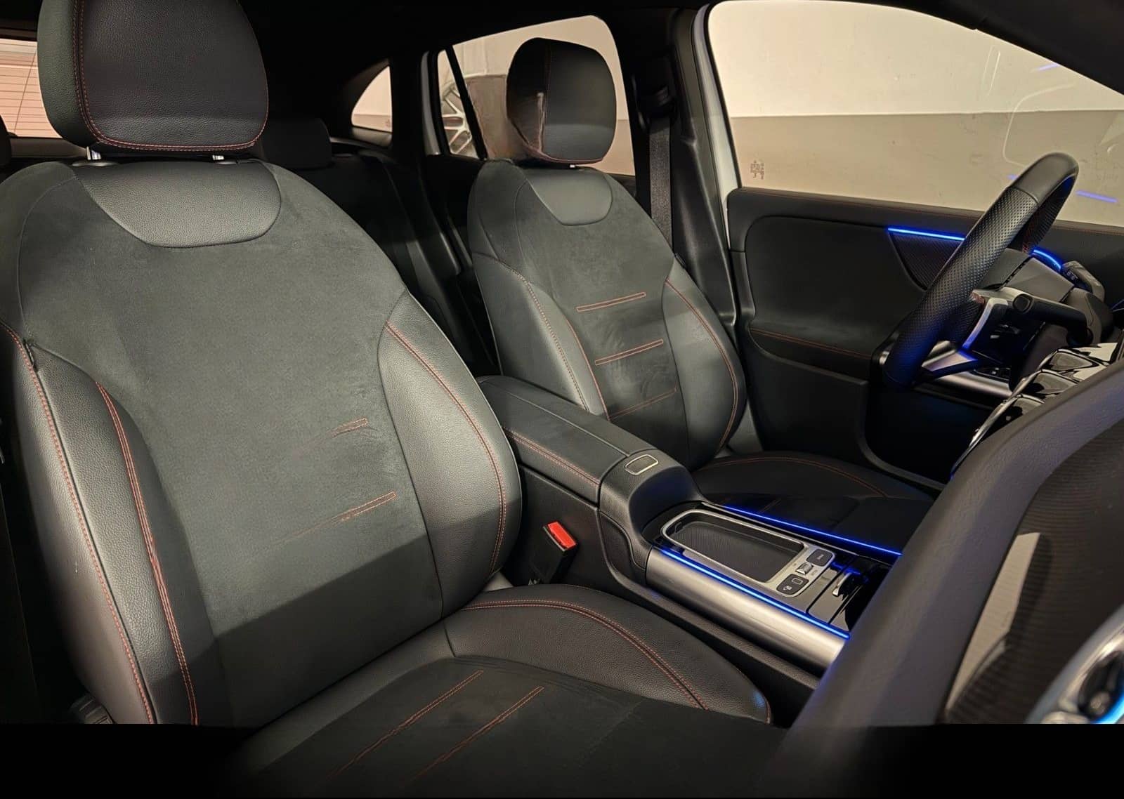 Mercedes-Benz GLA 180 AMG*Night*Distronic*Tot*AHK*MultiLED*360 foto 25