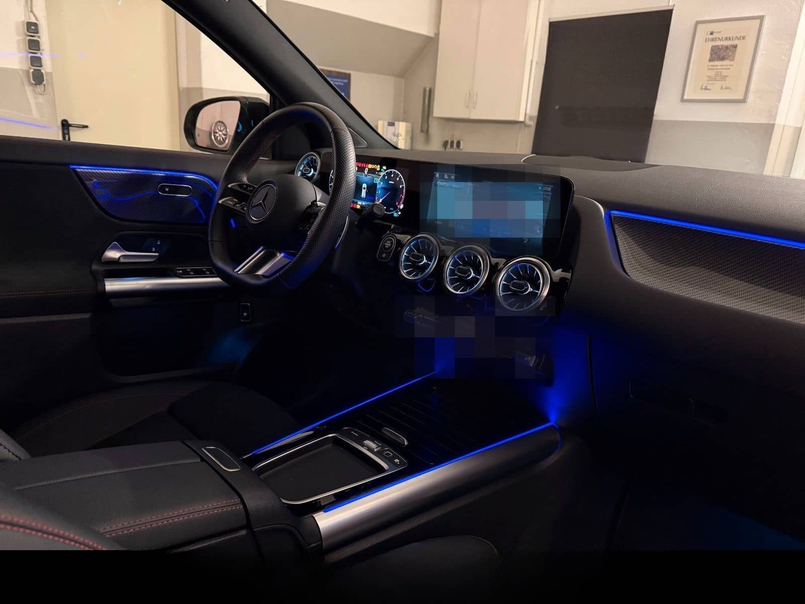 Mercedes-Benz GLA 180 AMG*Night*Distronic*Tot*AHK*MultiLED*360 foto 5