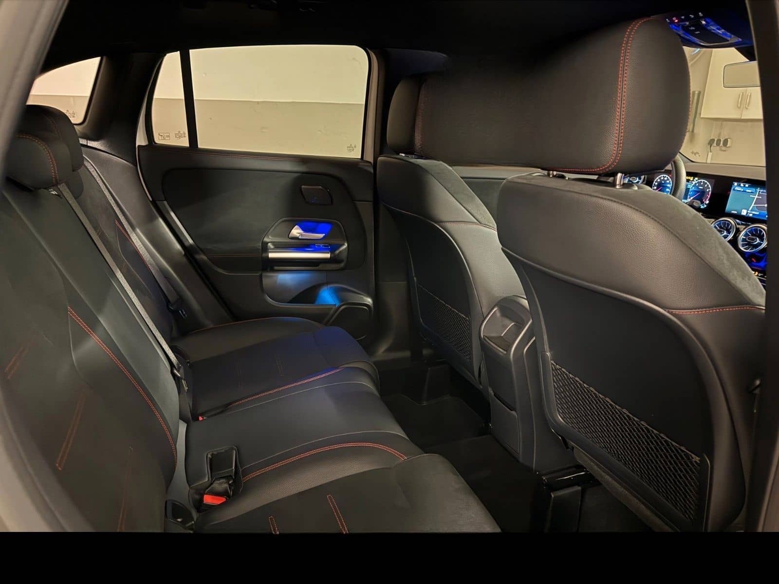 Mercedes-Benz GLA 180 AMG*Night*Distronic*Tot*AHK*MultiLED*360 foto 6