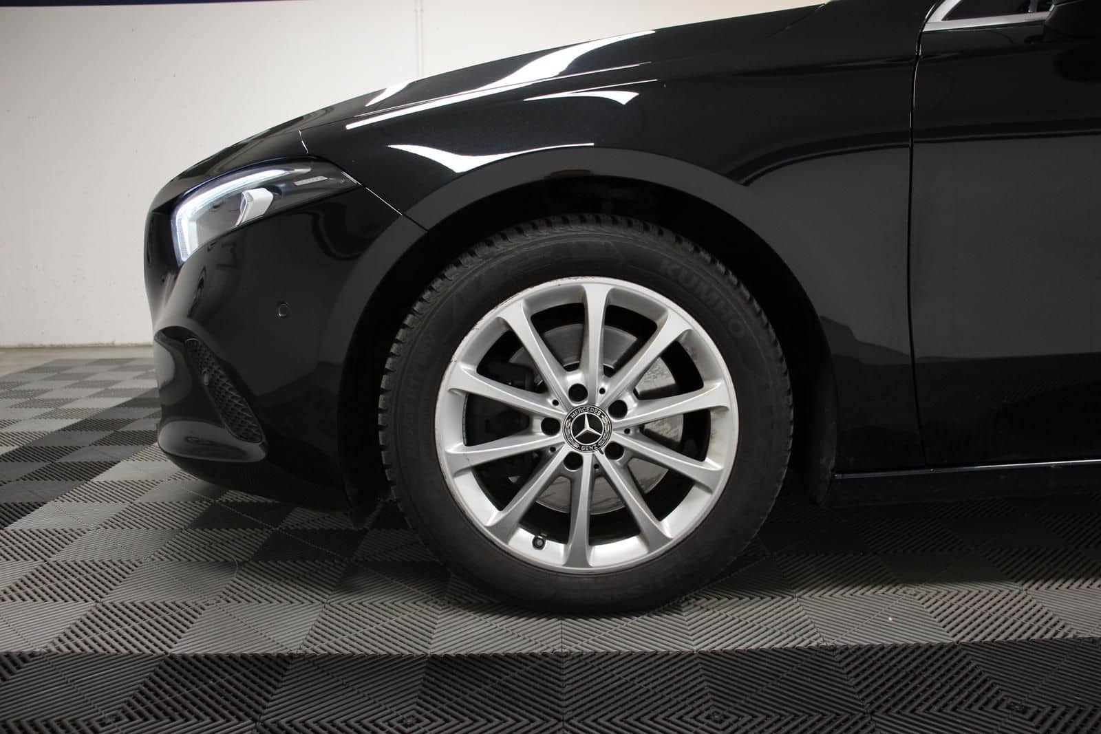 Mercedes-Benz A 220 Progressive Aut. NAVI KAMERA SHZ LED MBUX foto 5