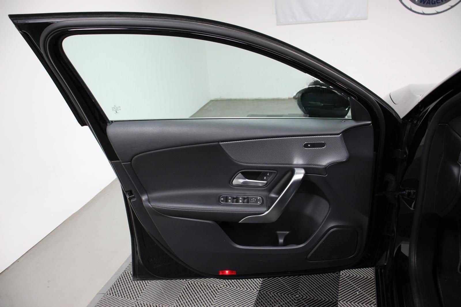 Mercedes-Benz A 220 Progressive Aut. NAVI KAMERA SHZ LED MBUX foto 7