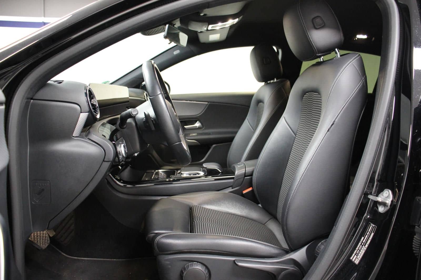 Mercedes-Benz A 220 Progressive Aut. NAVI KAMERA SHZ LED MBUX foto 10