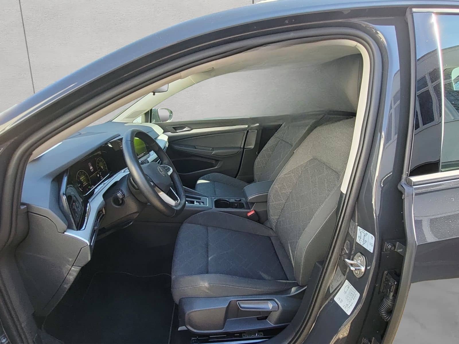 Volkswagen Golf 1.0 eTSI OPF DSG Life ACC SHZ GRA foto 10