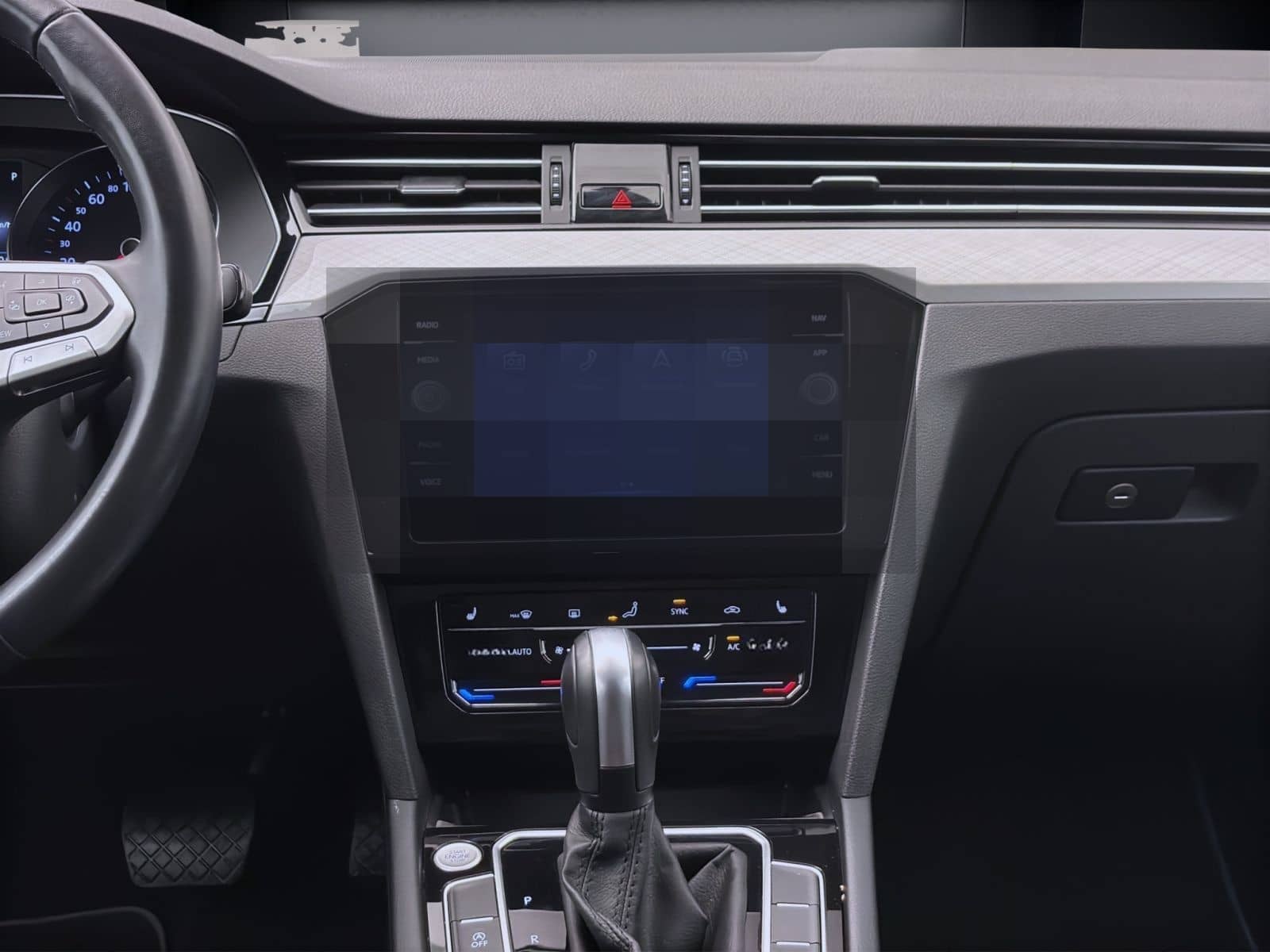 Volkswagen Passat Variant 2.0 TDI DSG BUSINESS AHK KAMERA N foto 14