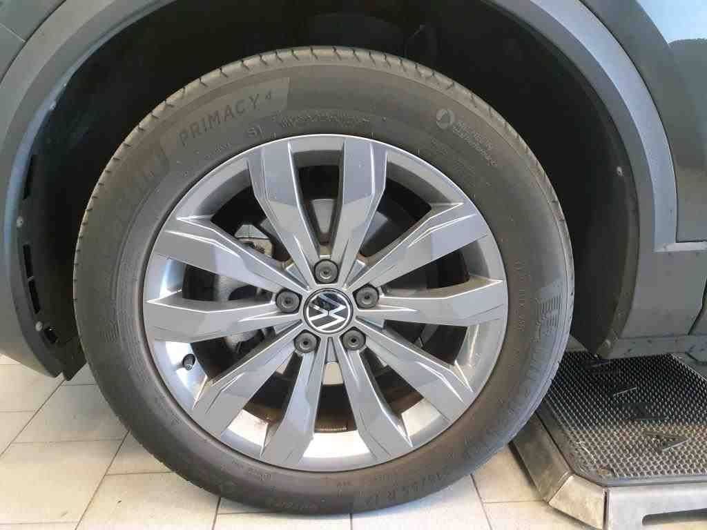 Volkswagen T-Roc 1.5 TSI Style LED Navi R-Kam LaneAss Sport foto 5