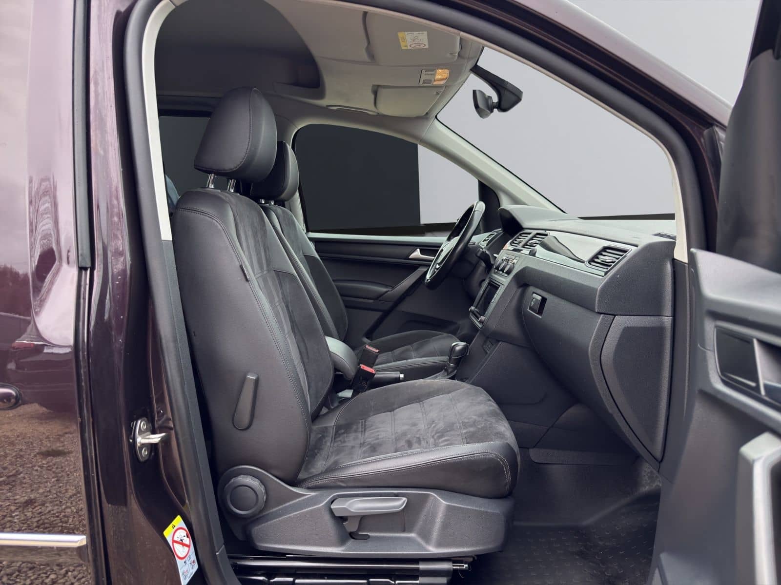 Volkswagen Caddy Highline 4M DSG*ACC*LED*NAVI*AHK*R-KAM*NAV foto 14