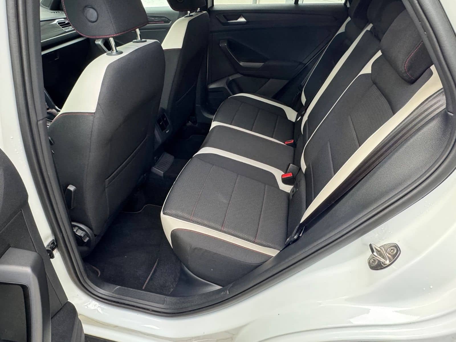 Volkswagen T-Roc Sport 4Motion 2.0TSI DSG 190PS/AHK/Nav/ACC foto 21