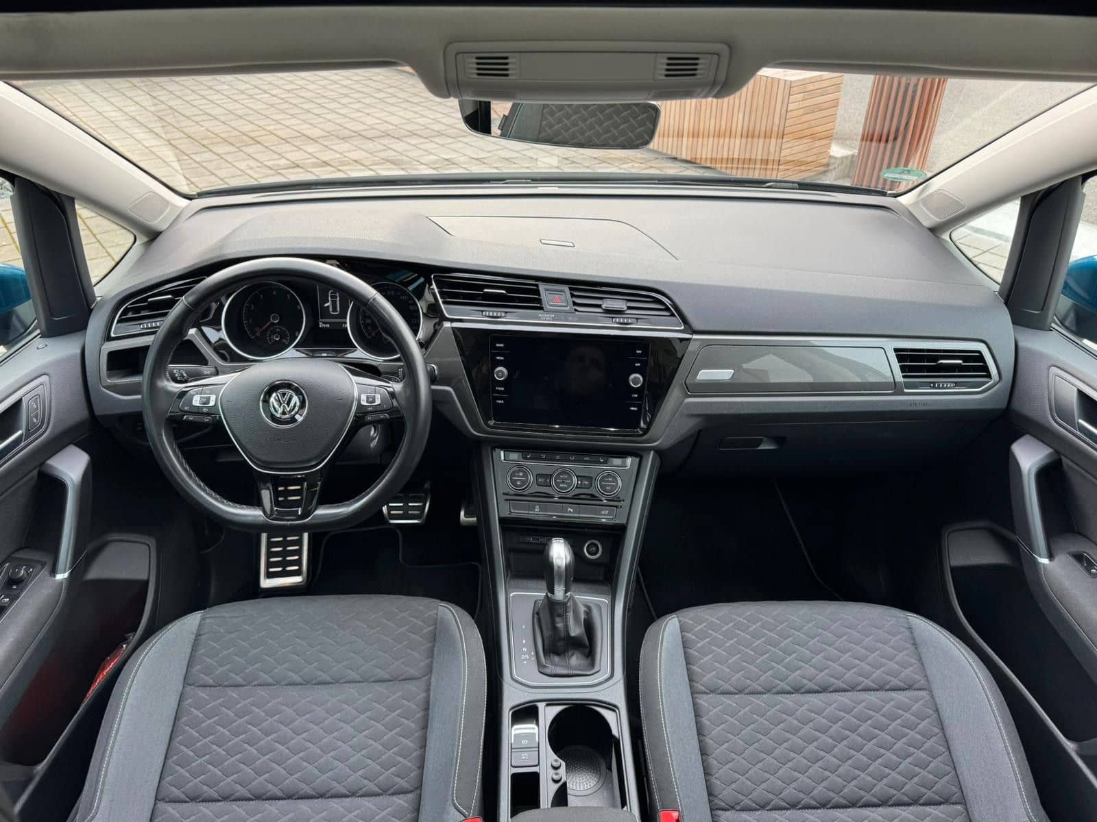 Volkswagen Touran Join1.5 TSI LED/AUT/NAV/SHZ/ACC/AHK/PANO/ foto 16