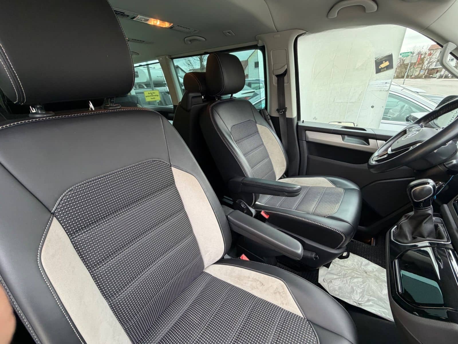 Volkswagen T6 Multivan Pan Americana 4 Motion DSG 7 Sitze foto 15