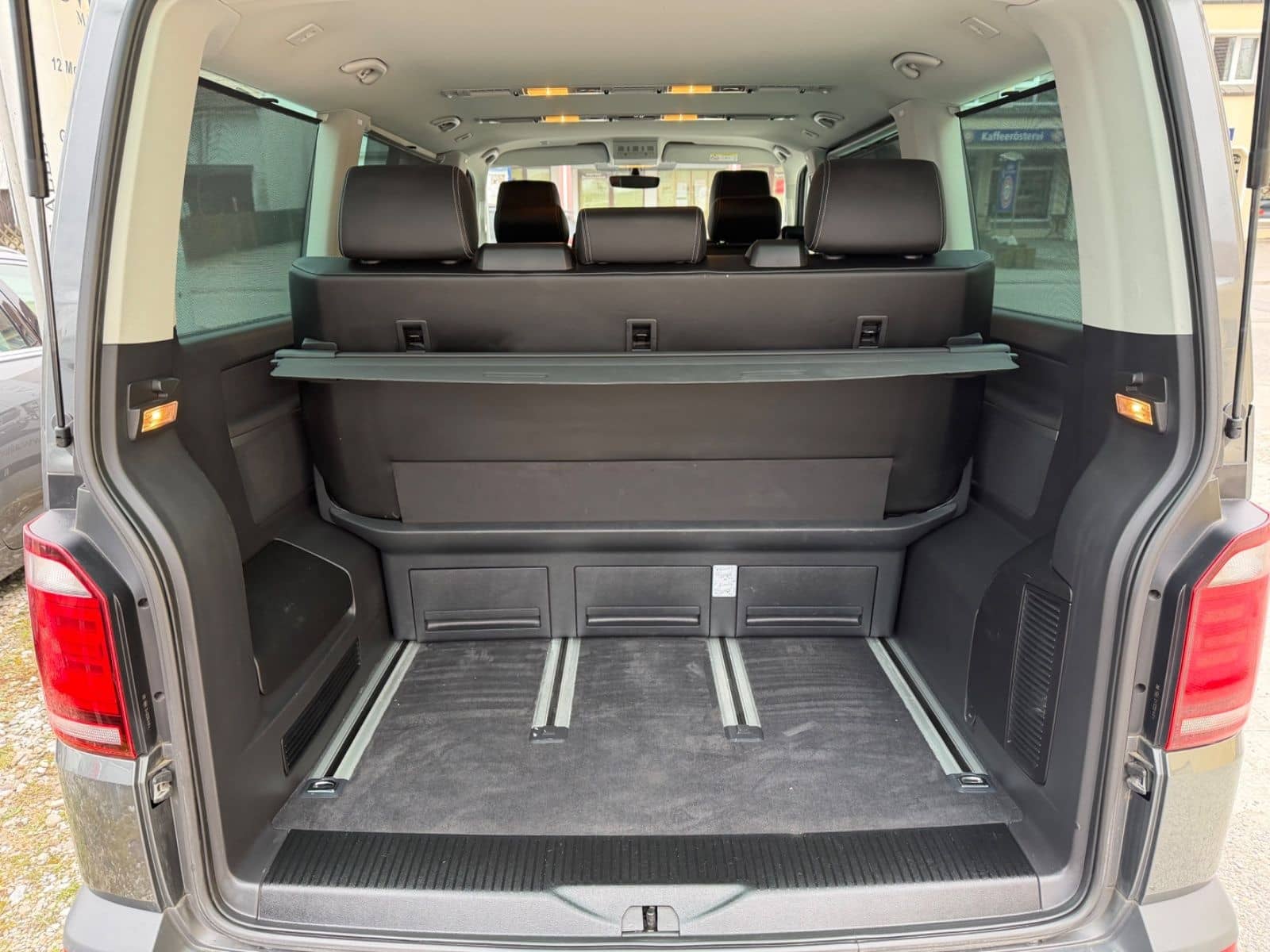 Volkswagen T6 Multivan Pan Americana 4 Motion DSG 7 Sitze foto 16