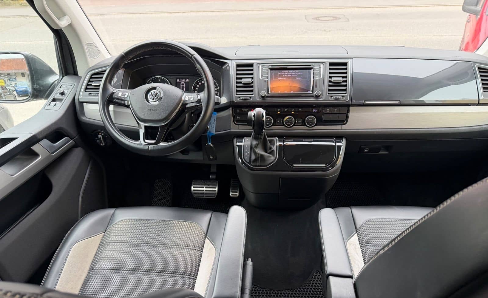 Volkswagen T6 Multivan Pan Americana 4 Motion DSG 7 Sitze foto 20