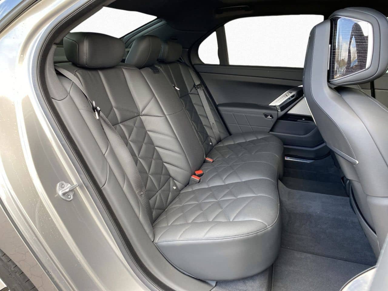 BMW 740d xDrive M SPORT AHK,SkyL,StHz,HUD,360° foto 12