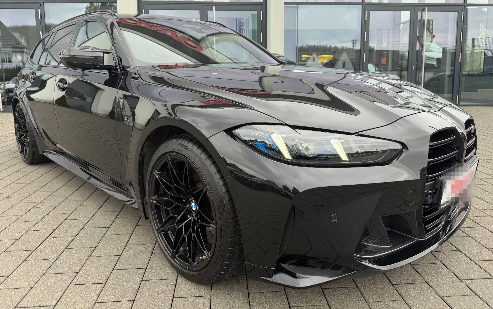 BMW M3 Touring Competition xDrive Performance Carbon foto 1