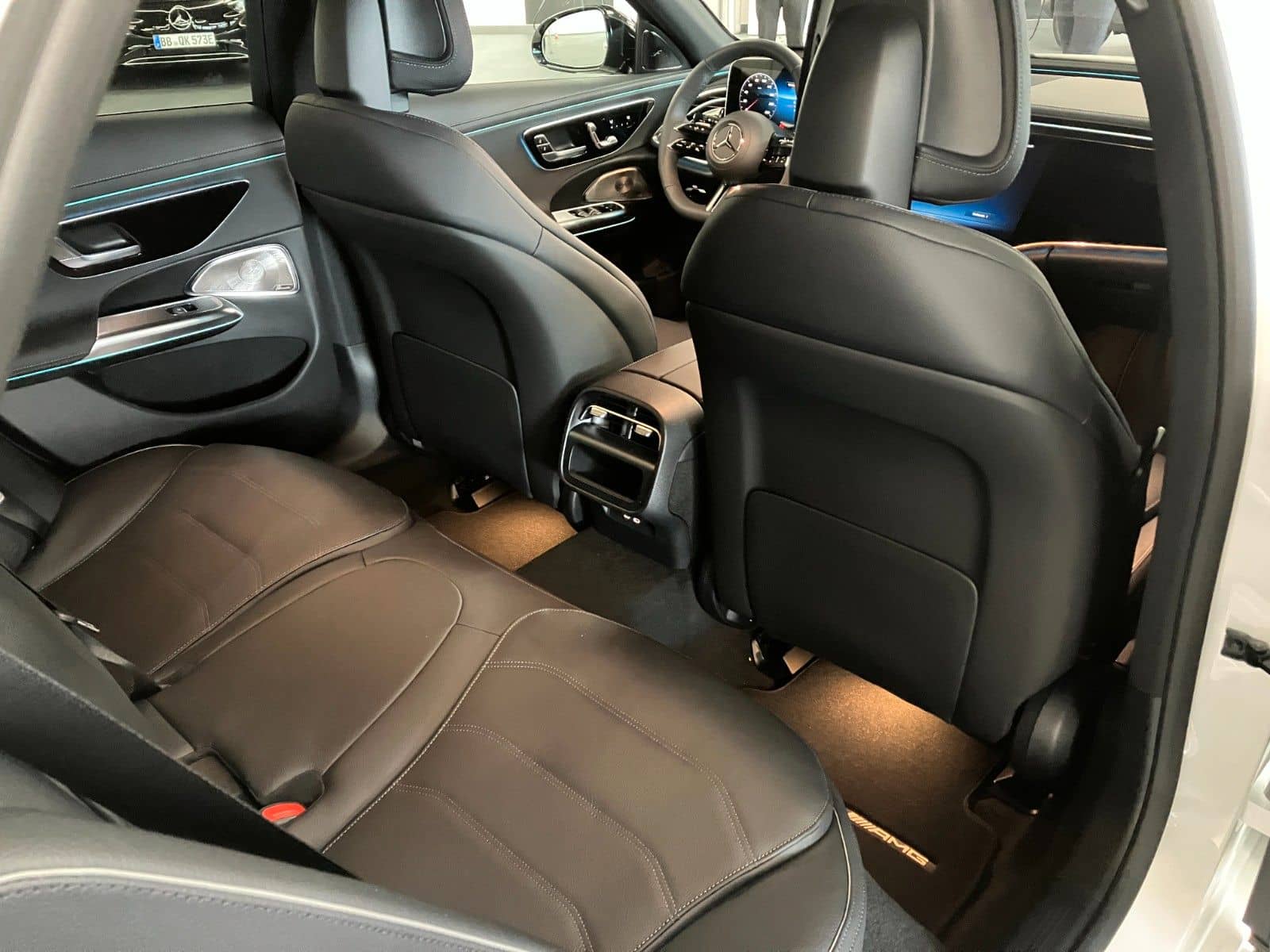 Mercedes-Benz E 300 E T-Modell E 300 de AMG Line Advanced Plus foto 14