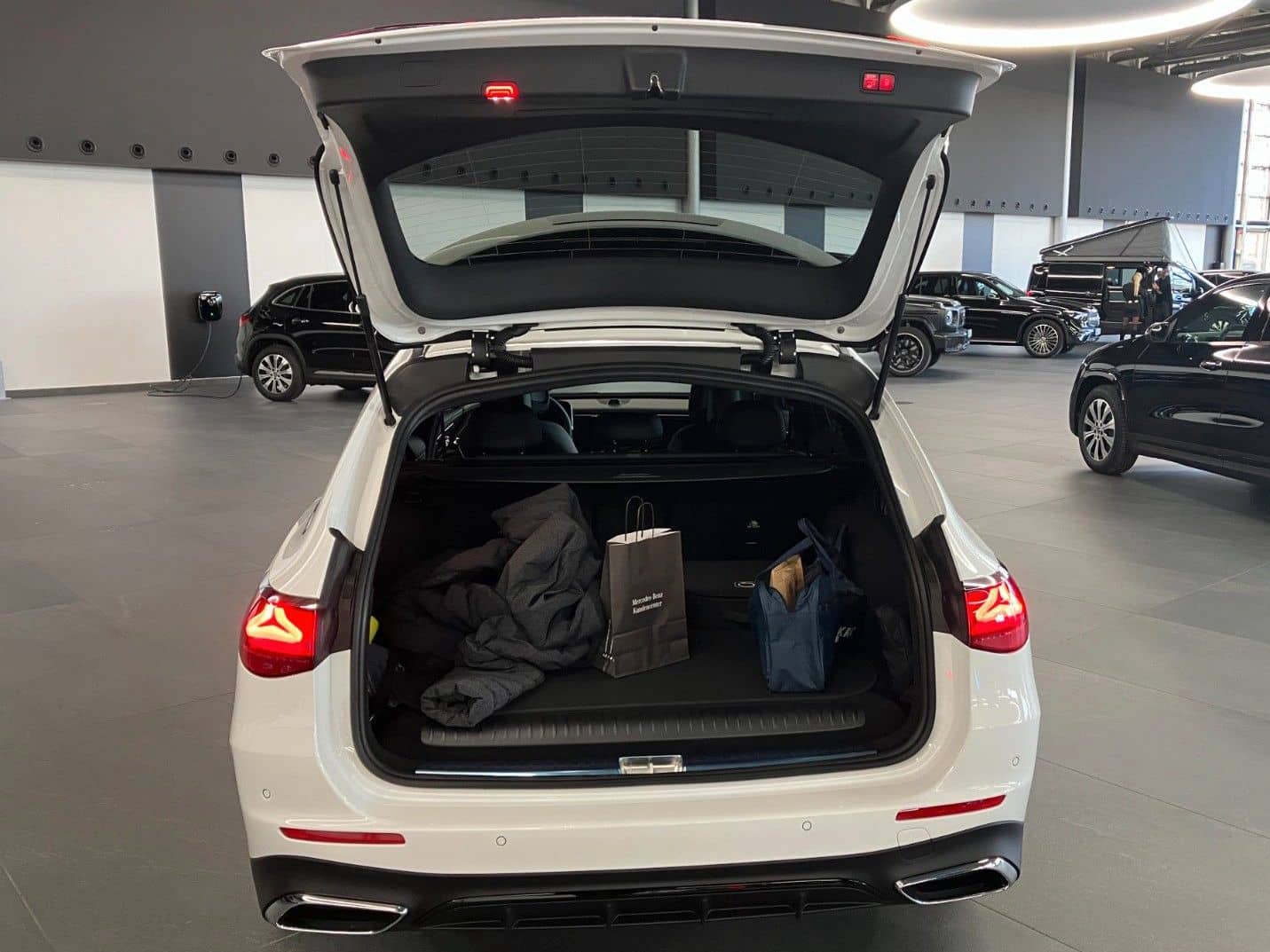 Mercedes-Benz E 300 E T-Modell E 300 de AMG Line Advanced Plus foto 5