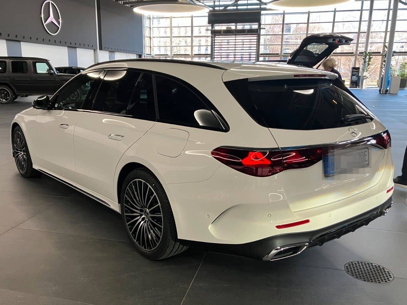 Mercedes-Benz E 300 E T-Modell E 300 de AMG Line Advanced Plus foto 6