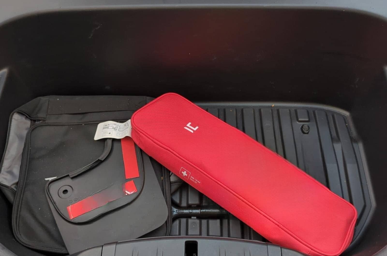 Tesla Model 3 Performance A.Pilot Pr.Int. Leder foto 14