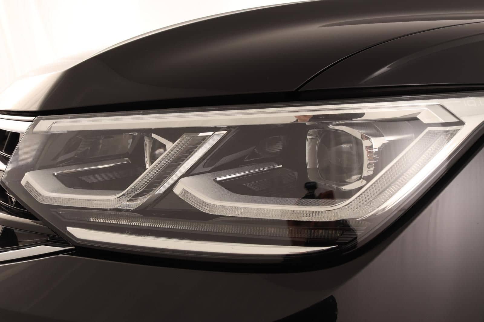 Volkswagen Tiguan Allspace 2.0 TSI  R-Line 4Motion DSG AHK  foto 19