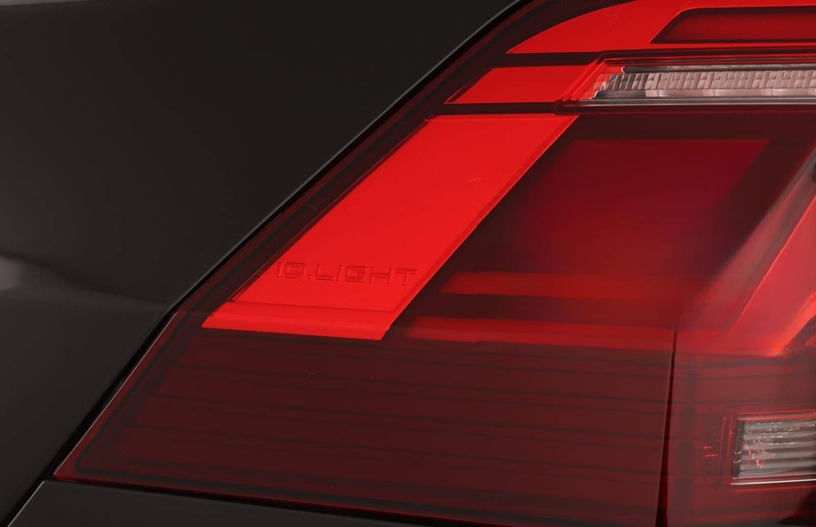 Volkswagen Tiguan Allspace 2.0 TSI  R-Line 4Motion DSG AHK  foto 24