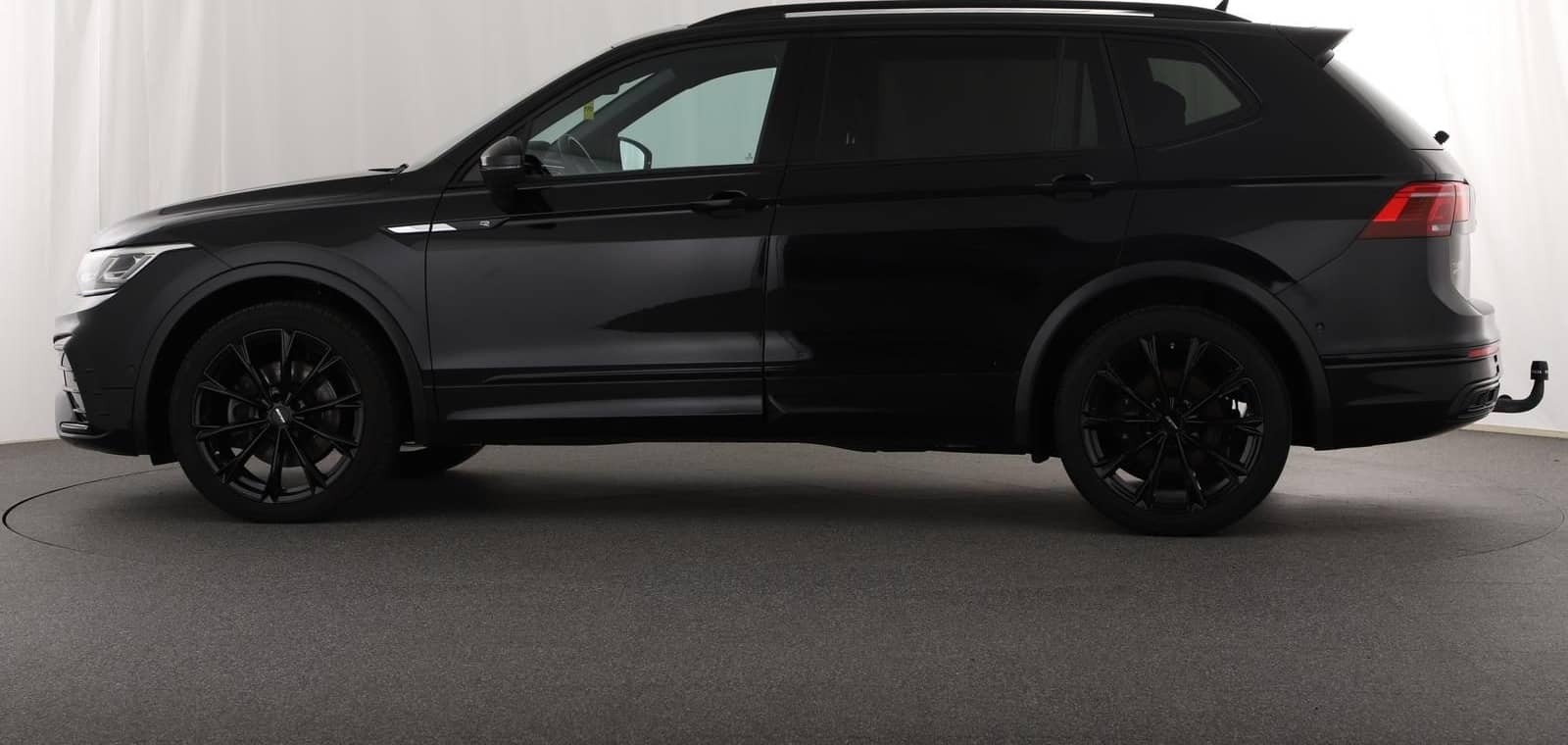 Volkswagen Tiguan Allspace 2.0 TSI  R-Line 4Motion DSG AHK  foto 6