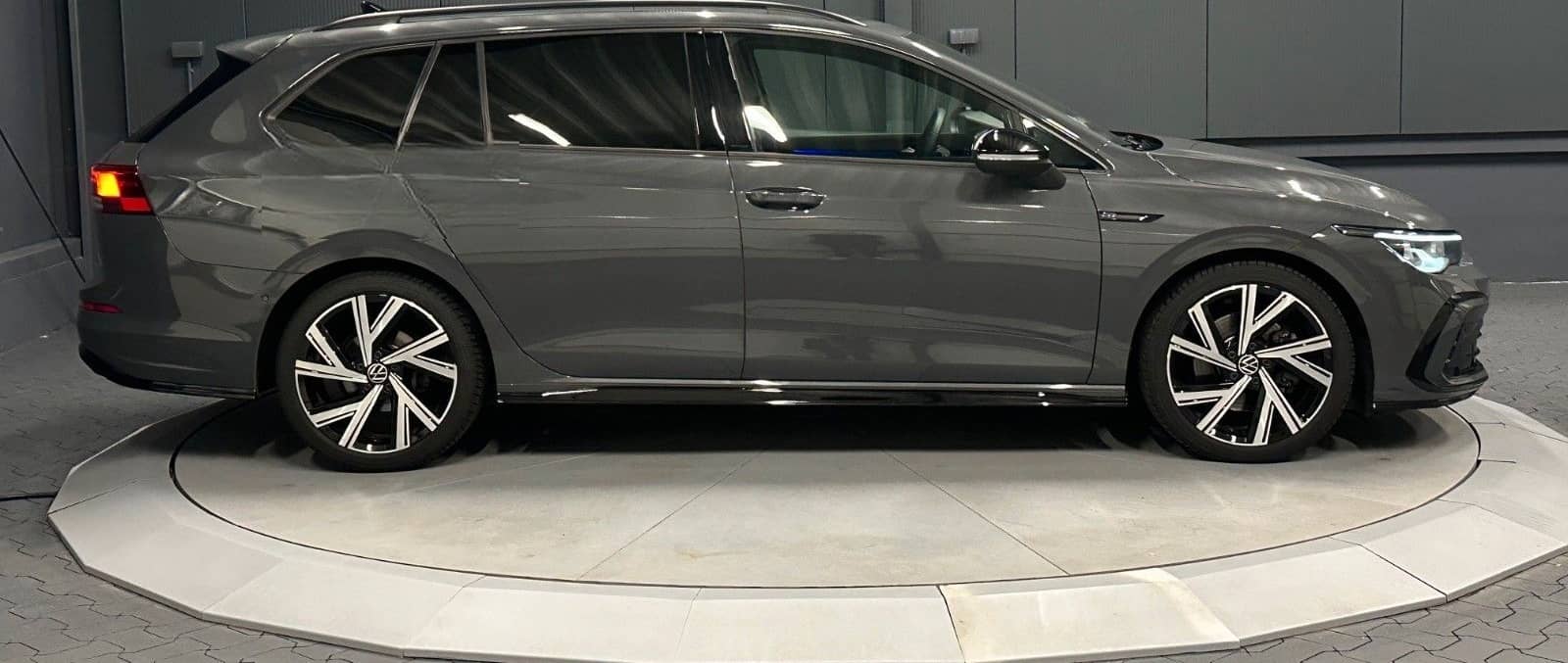 Volkswagen Golf VIII Variant R-Line*Black Style*18Zoll*KAME foto 6